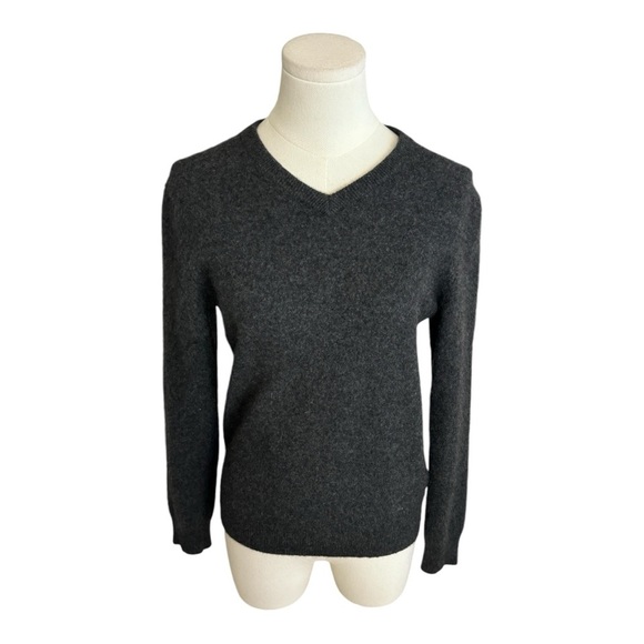 CASHMERE Club Room Luxury V Neck Soft Sweater Gray Black...
